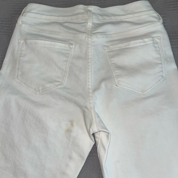 Old Navy White Straight Leg Jeans - Picture 9 of 9